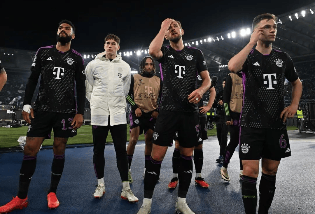 德天空：拜仁无意放走基亚拉，新合同正在筹备中（德国天空体育：拜仁不考虑放走基亚拉，续约已在推进）