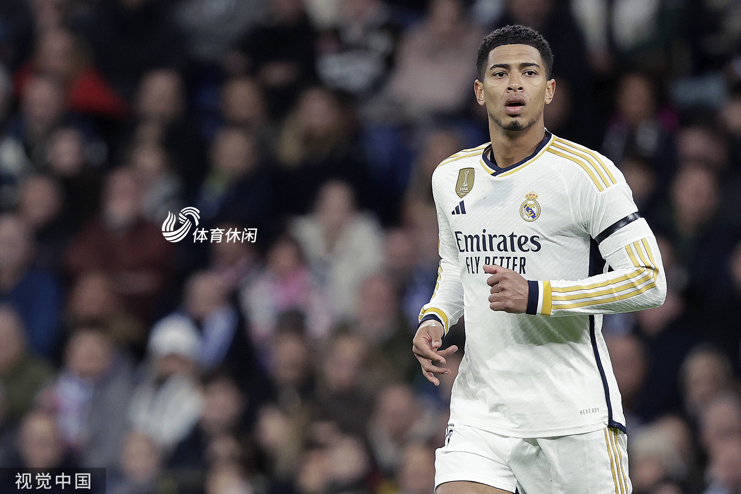 利物浦切尔西双双翻车，阿森纳笑纳5分大礼，争冠只剩两支队？