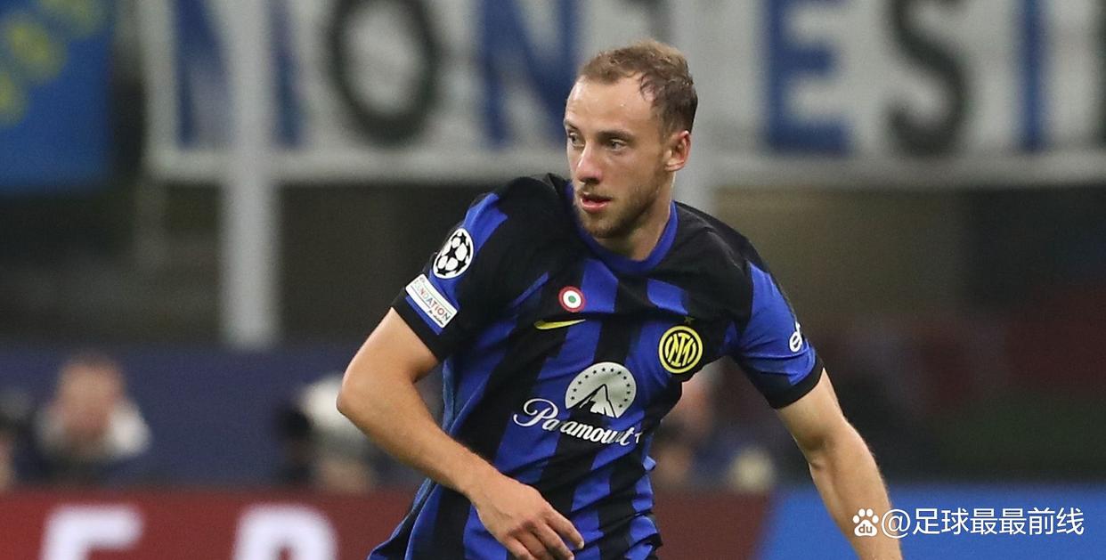 卡什：今夏只想留在维拉；还在找对象，波兰女生请私信我