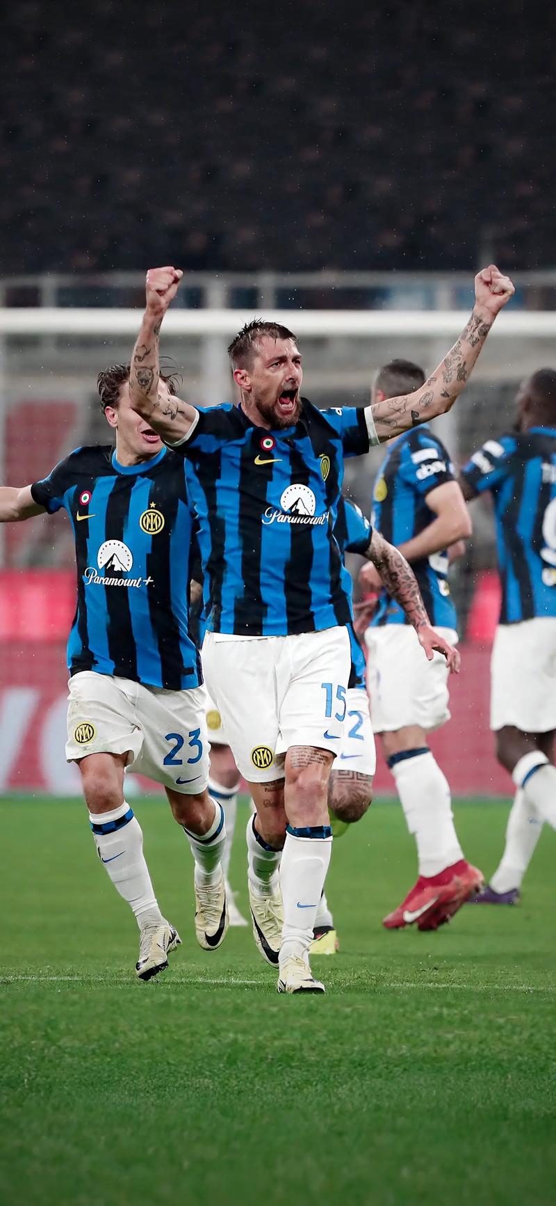 这下真是把足球踢成了艺术（足球踢出了艺术的境界）