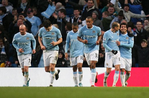 篮球勇士三分手感火热，全队命中18记三分