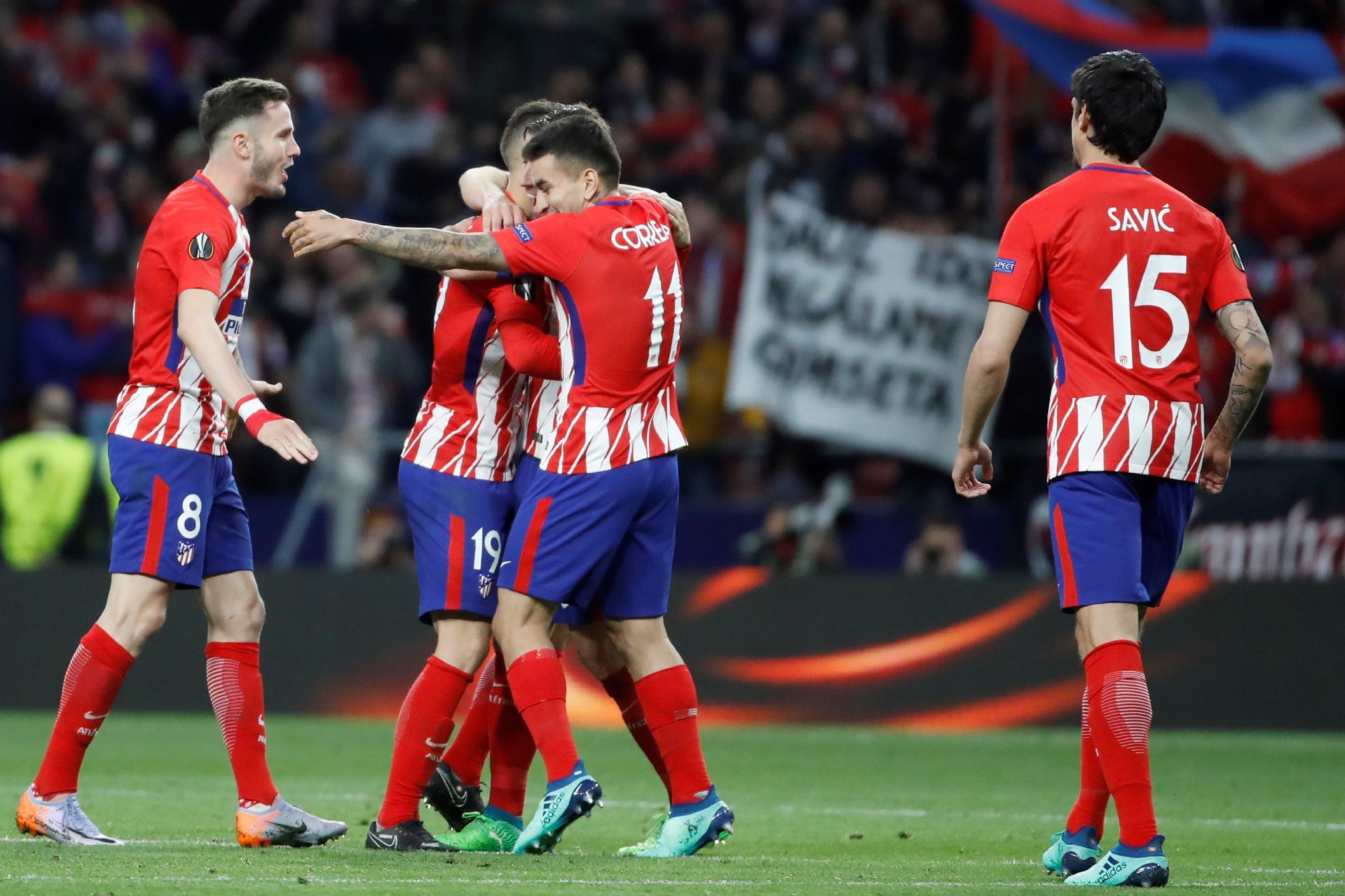 即将对决孙兴慜，穆勒调侃：以前在德甲常把他们打得落花流水（再战孙兴慜在即，穆勒打趣：在德甲我们常把他们踢得毫无还手之力）