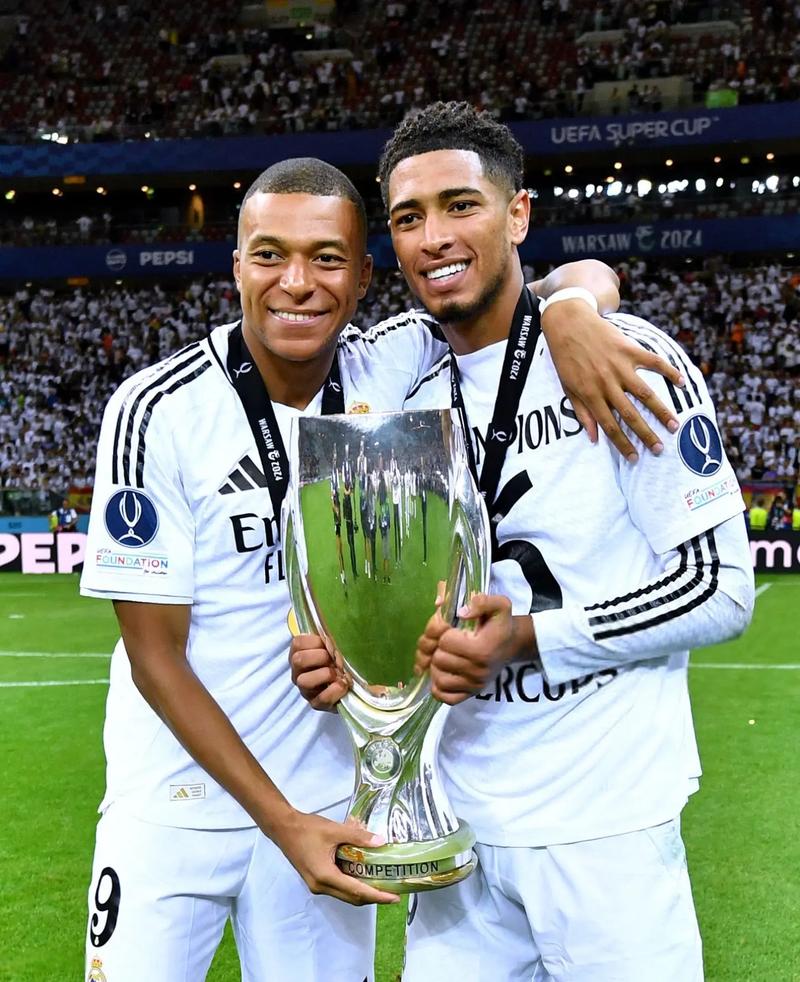 回归！EDG官方：下路选手Leave回归赛场